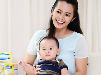 Chăm Sóc Mẹ Và Bé Trong Những Ngày Đầu Sau Sinh