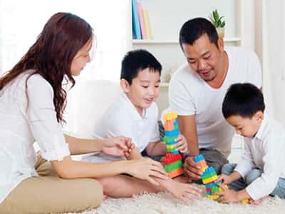 Chăm Sóc Mẹ Và Bé Trong Những Ngày Đầu Sau Sinh