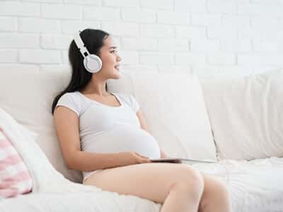 Chăm Sóc Mẹ Và Bé Trong Những Ngày Đầu Sau Sinh