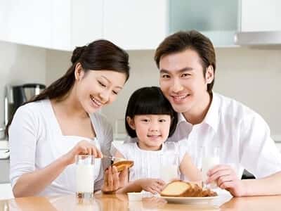 Chăm Sóc Mẹ Và Bé Trong Những Ngày Đầu Sau Sinh